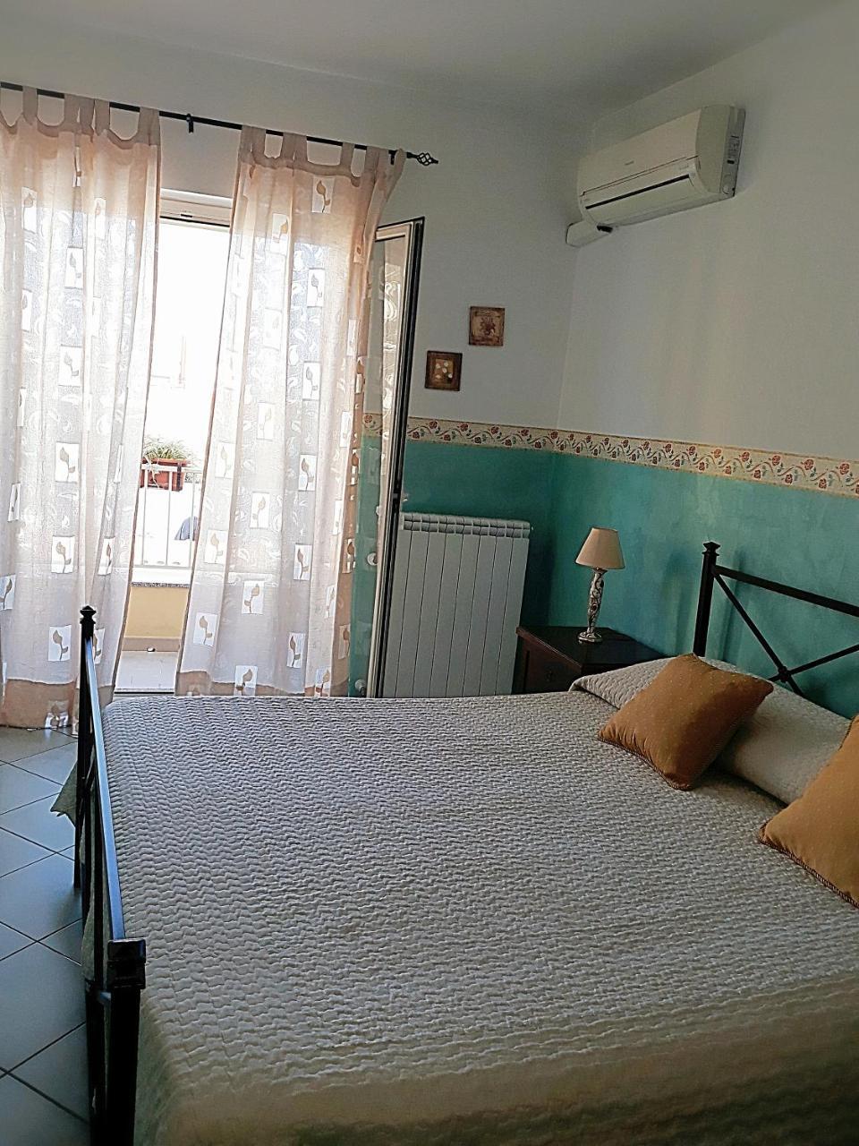 Bed And Breakfast Gigi Furci Siculo Exteriér fotografie